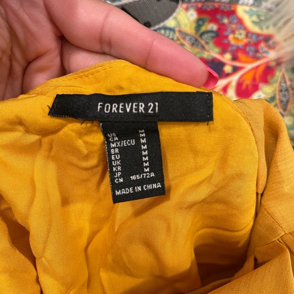 FOREVER 21 short romper - Picture 6 of 6